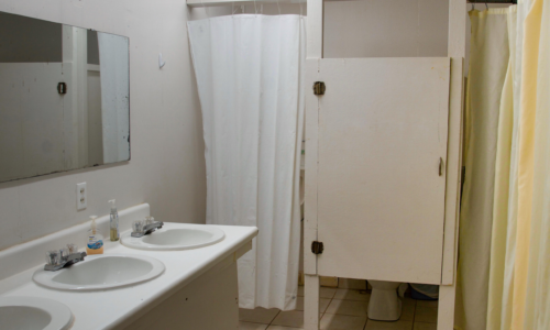 Crutchfield Cabin Bathroom